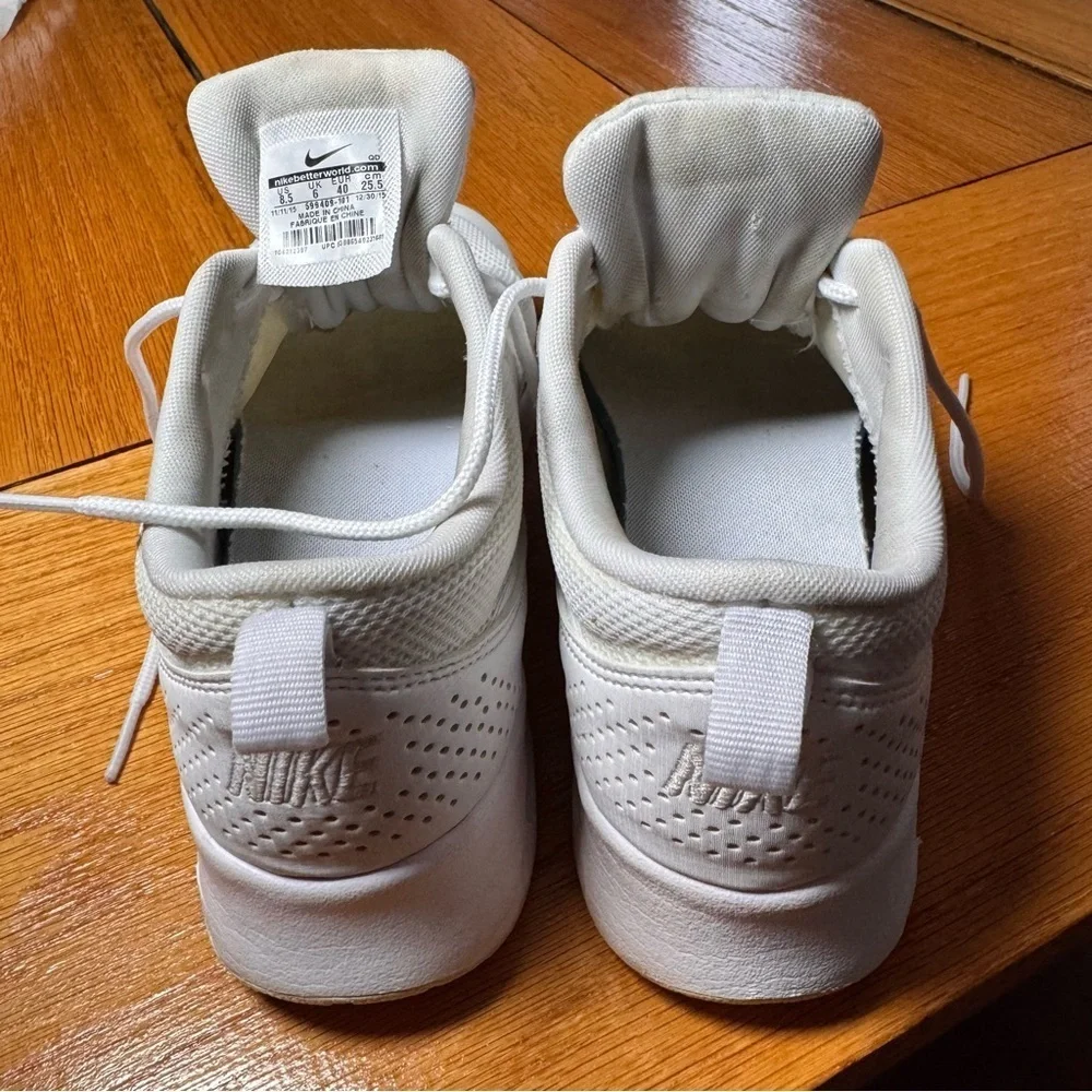 Nike classic all